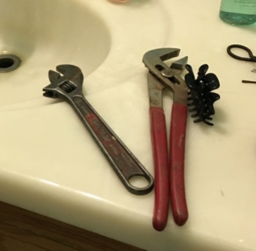 pliers and hair clip